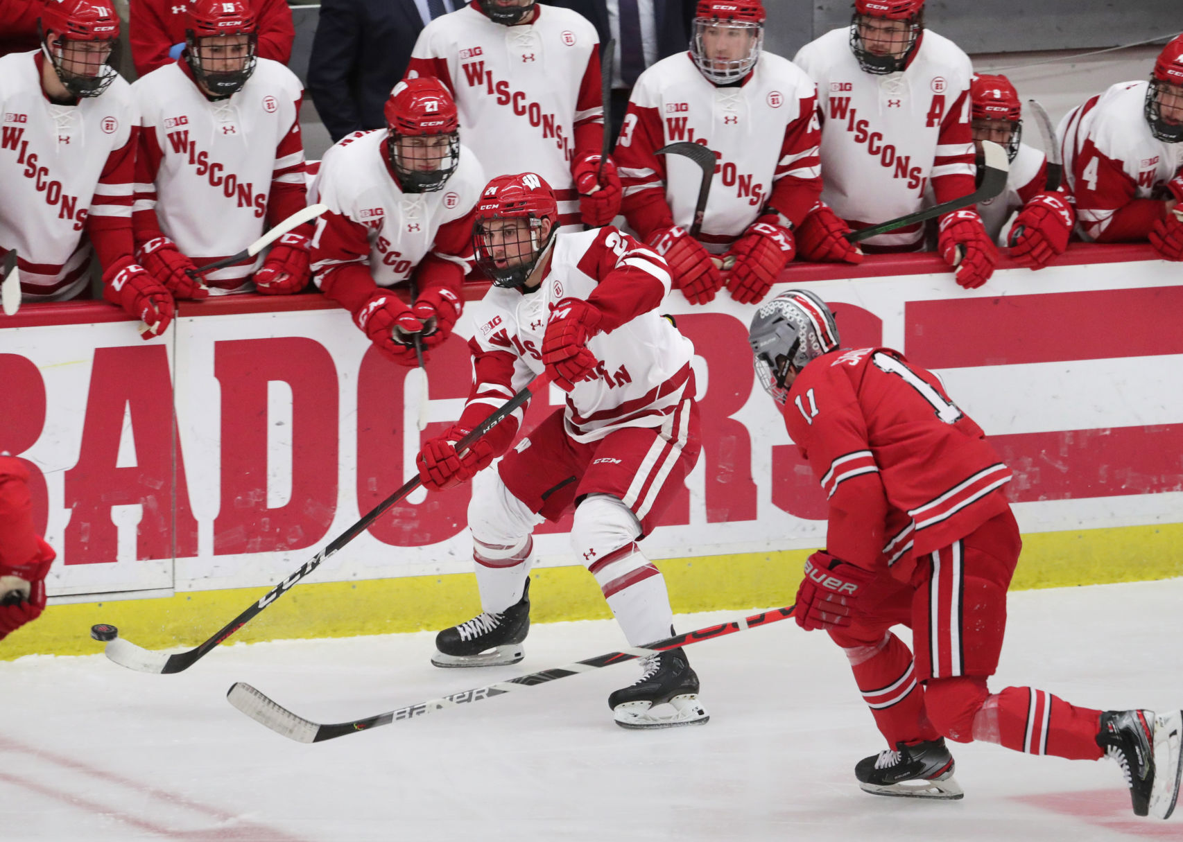 02BadgersHockeyOhio0159AJA-02262021202446